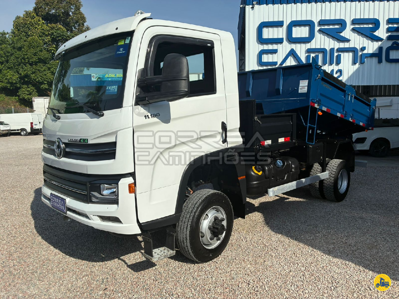 CAMINHAO VOLKSWAGEN VW 11180 Caçamba Basculante 3/4 4x4 Correa Caminhões BRUSQUE SANTA CATARINA SC